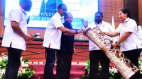 Kenius Kogoya Terpilih Secara Aklamasi sebagai Ketua Umum KONI Papua