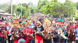 Parade Tabuh 6.400 Tifa, Bupati Herry Naap Terima Rekor MURI