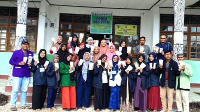 Mahasiswa KKN Nusantara Launching Produk UMKM Kampung Intaimelyan Keerom