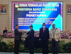 DPR Papua Sahkan 3 Raperdasi dan 1 Raperdasus