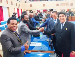 Ketua DPR Papua Minta Beasiswa Mahasiswa dan TPP Tenaga Medis Dibayar