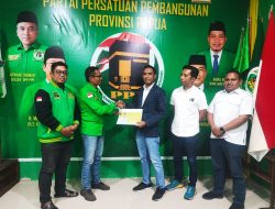 Paulus Waterpauw Resmi Mendaftar Balon Gubernur di DPW PPP Papua