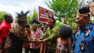 Diantar Ondoafi Nafri ke Dewan Adat Papua, George Awi Sebut Paulus Waterpauw Sudah Jadi Anak Nafri