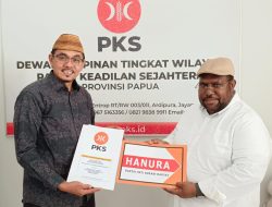 Kenius Kogoya – Nursalim Ar-Rozy Siap Daftar Calon Bupati dan Wakil Bupati di KPU Keerom