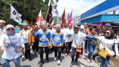 JBR – HADIR Jalan Kaki Mendaftar di KPU Kota Jayapura