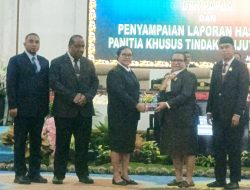 DPR Papua Serahkan Hasil Reses dan Kerja Pansus Tindaklanjut LHP BPK RI ke Pj Gubernur
