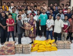 DPR Papua Salurkan Bantuan Kasih dan Motivasi 103 Siswa SMAK Seminari St Fransiskus Asisi Waena