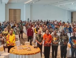 Gubernur Fakhiri Kumpulkan Bupati/Wali Kota se-Papua, Tegaskan Komitmen “Papua Cerah” dan Pemerataan Pembangunan