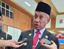 Bupati Mansnembra: Petani Harus Terbantu, Angkutan Gratis Sedang Disiapkan