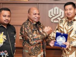 Ketua DPR Papua Dukung Gubernur Fakhiri Lobi Kementerian Ditengah Fiskal Daerah Turun 