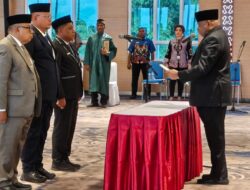 Gubernur Fakhiri Lantik Christian Sohilait sebagai Pj Sekda Papua