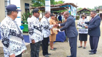 Hari Guru Nasional: Bupati Mamberamo Raya Dorong Guru Jadi Teladan dan Garda Terdepan Pendidikan