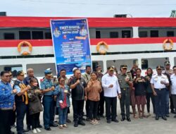 Mudik Gratis Nataru, Wagub Papua Lepas Ribuan Warga dari Pelabuhan Jayapura