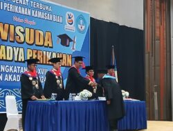 Akperik Biak Wisuda 35 Ahli Madya Perikanan, Bupati Ajak Lulusan Jadi Pencipta Lapangan Kerja