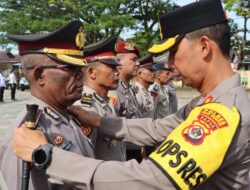 Kapolres Biak Numfor Pimpin Upacara Kenaikan Pangkat 81 Personel