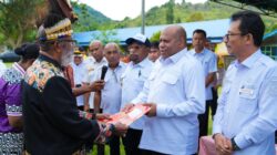 Dukung Pembangunan, Masyarakat Adat Depapre Serahkan Hak Guna Pakai Pesisir ke Pemprov Ppaua
