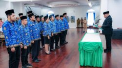 Lantik 16 Pejabat Baru, Gubernur Fakhiri Tekankan Integritas dan Kinerja ASN Papua