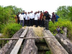 Gubernur Fakhiri Prioritaskan Jalur Barat dan Bandara Serui untuk Dorong Ekonomi Yapen
