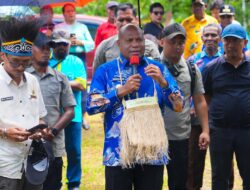 Tinjau Kampung Nelayan Merah Putih di Supiori, Gubernur Fakhiri Sebut Bisa Dongkrak Ekonomi Masyarakat