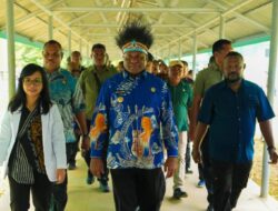 Tinjau SPPG Supiori, Gubernur Fakhiri Dorong Petani dan Nelayan Terlibat Program MBG