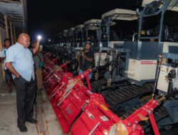 Tinjau Gudang Alsintan, Gubernur Papua Pastikan Dukungan Penuh untuk Cetak Sawah Rakyat