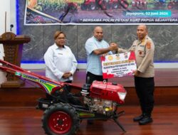 Gubernur Fakhiri Serahkan 14 Alsintan Bantuan Kementan ke Polda Papua untuk Dukung Ketahanan Pangan