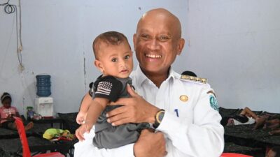 Bupati Biak Tinjau Posko Korban Ledakan Bom, Pastikan 113 Pengungsi Terlayani