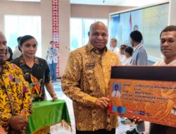 Gubernur Fakhiri Luncurkan Kartu Pace Mace, Program Strategis Cetak SDM Unggul Papua