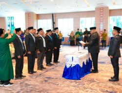 Gubernur Fakhiri Lantik Pimpinan BAZNAS Papua Periode 2026-2031, Tekankan Pengelolaan Zakat Profesional dan Transparan