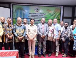 Yanni Soroti Krisis Guru Agama Kristen, Dorong Grand Design SDM Papua Berbasis Otsus