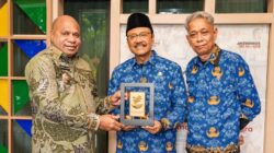 Gubernur Fakhiri Minta Guru Sekolah Rakyat Diprioritaskan Putra-Putri Asli Papua