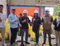 Senator Lalita Kawal Ketahanan Pangan dan Salurkan 3,1 Ton Beras untuk Warga Kurang Mampu Saat Reses di Papua