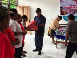 Sambut HUT RI ke-81, Ondofolo Kampung Yoka Beri Pesan Tegas untuk Generasi Muda dan Bagikan Sembako kepada Warga