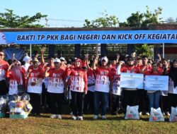 Bupati Markus Mansnembra Dorong Prestasi Pelajar Papua Lewat Beasiswa Unggulan