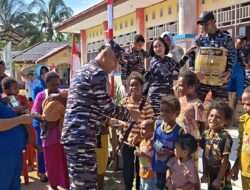 Peduli Warga Pesisir, Guskamla Koarmada III Gelar Baksos dan Layanan Kesehatan Gratis di Bondifuar Biak Numfor