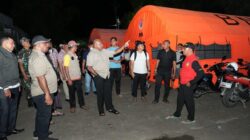 3.200 Jiwa Terdampak Kebakaran di Belakang Stadion Mandala, Gubernur Fakhiri Turun Langsung ke Pengungsian Dini Hari