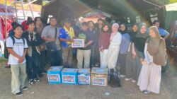 IKAMI Sulsel Korwil Papua dan BEM FEB UNIYAP Salurkan Bantuan untuk Korban Kebakaran Dok 5 Bawah
