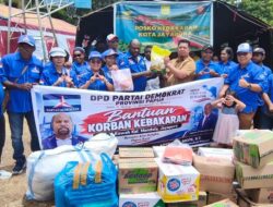 Demokrat Peduli! 2 ton beras, mi instan, air mineral hingga pakaian baru disalurkan untuk korban kebakaran Dok V Bawah, Kota Jayapura